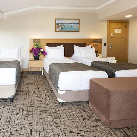Hotell Boursier 1 & 4*