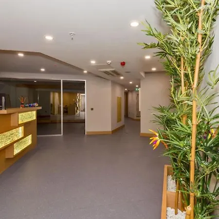 Hotell Boursier 1 & 4*