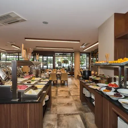 Boursier 1 & 4* Istanbul