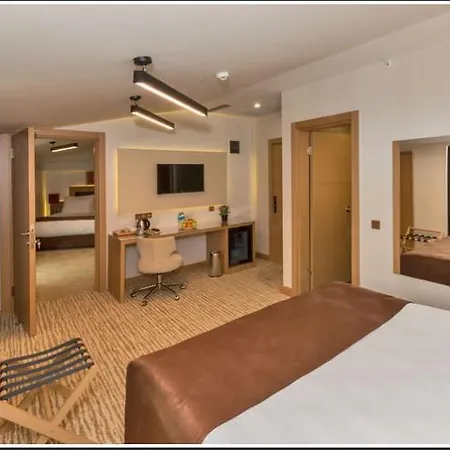 Hotell Boursier 1 & 4*