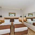 Boursier 1&spa 4*
