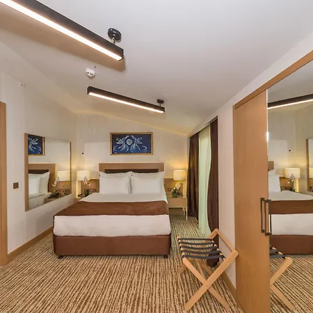 Boursier 1 & Hotel 4*