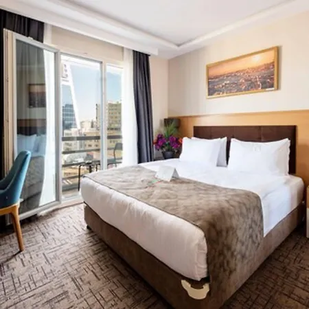 Hotel Boursier 1 & 4*