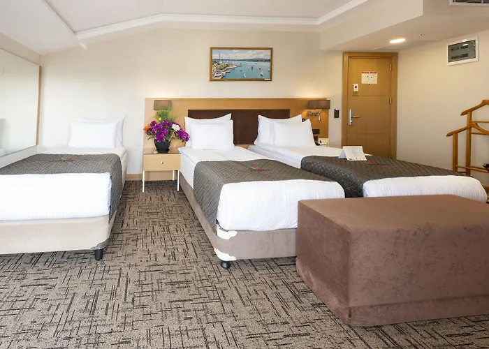 Hotel Boursier 1 & 4*