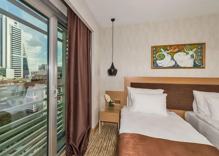 Hotel Boursier 1 & 4*