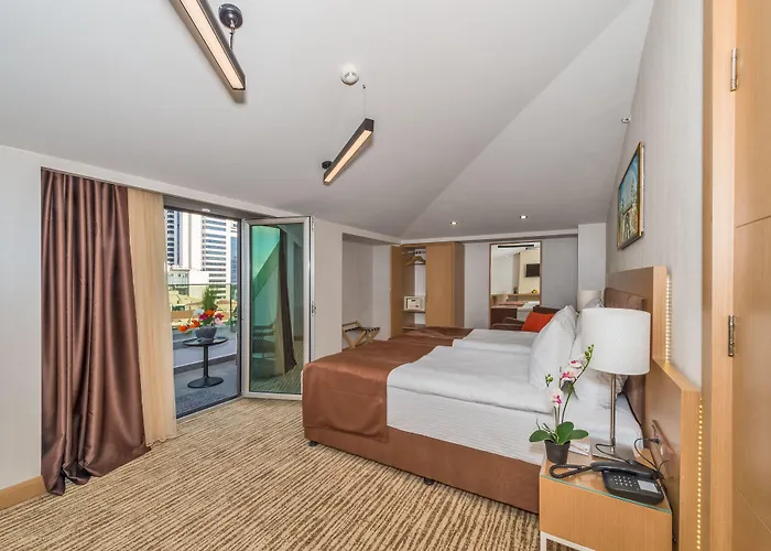 Hotel Boursier 1 & Istambul