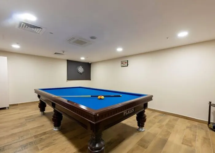 Boursier 1 & Hotel Istambul