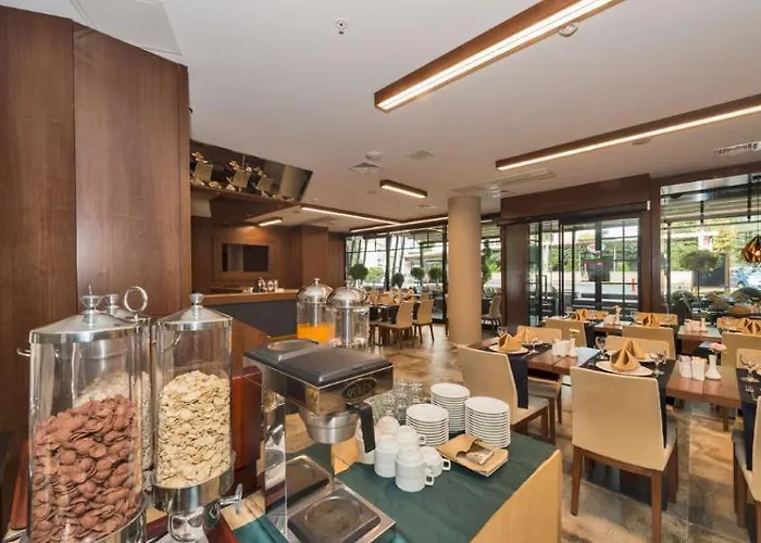 Boursier 1 & 4* Istambul